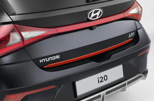 i20 Heckschutzleiste, tomatenrot