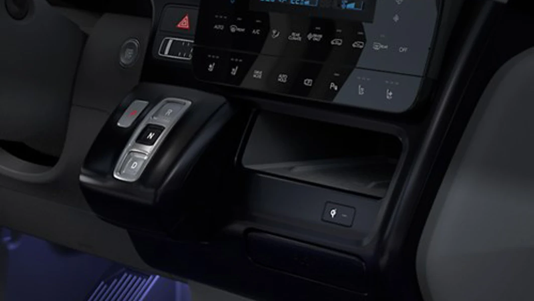 Hyundai Staria 2024 Pi Us4 Int Wireless Charging